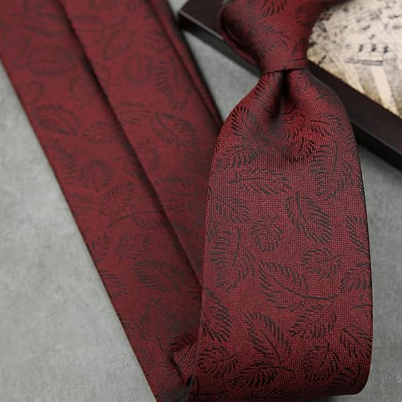 Men’s Red Feather Pattern Tie – Classic Business Necktie with Black Leaf Print – Formal & Casual Wear